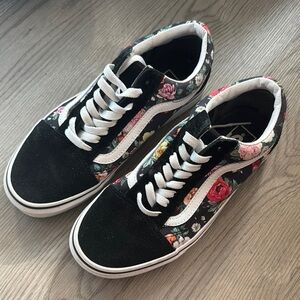 Women’s Vans Flowers Size 8, Men 6.5